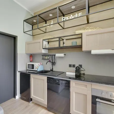 Bluestay 7 - A 15 Apartment